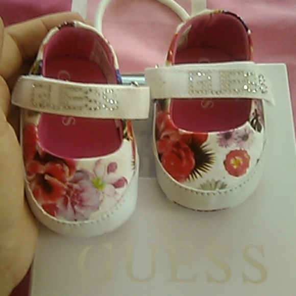 guess baby girl shoes